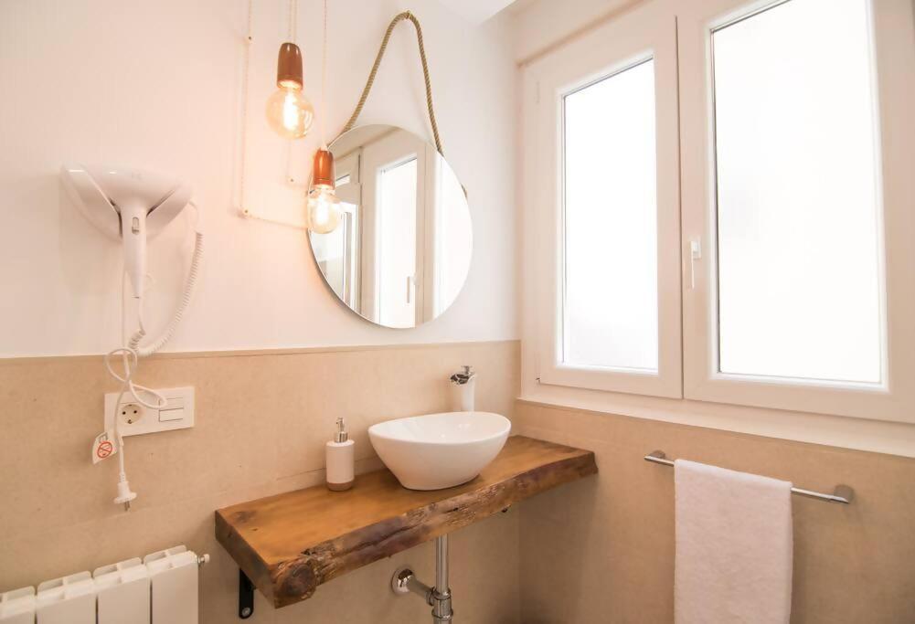 Amplio Y Moderno Apartamento En El Centro Granada Kültér fotó