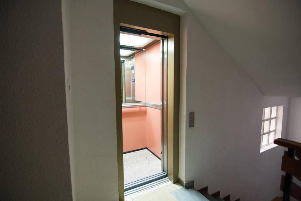 Amplio Y Moderno Apartamento En El Centro Granada Kültér fotó