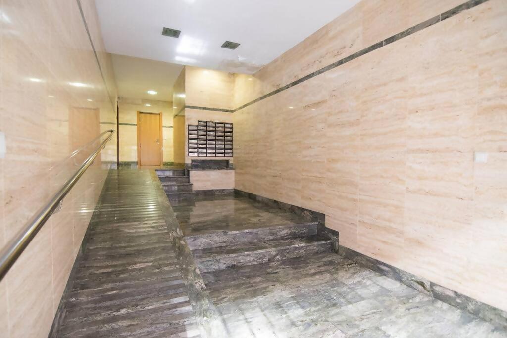 Amplio Y Moderno Apartamento En El Centro Granada Kültér fotó
